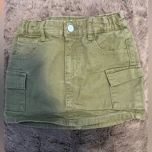 Art Class Olive Green Cargo Skirt Kid Size S 6/7